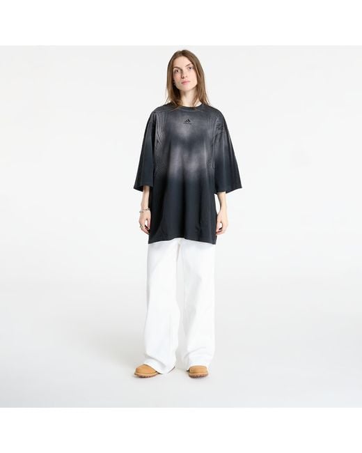 Maglietta Adidas Adilenium Season 4 Teamgeist Oversized Washed T-Shirt/ Six di Adidas Originals in Blue