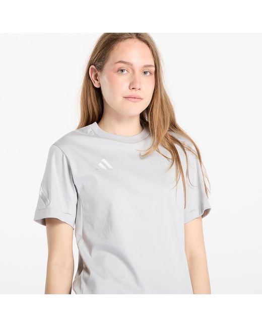 T-shirt adidas x mercedes amg silver tee xs Adidas Originals en coloris White