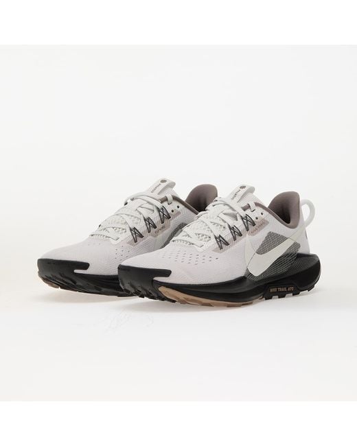 Sneakers Reactx Pegasus Trail 5 Vast/ Summit--Iron Eur di Nike in White da Uomo