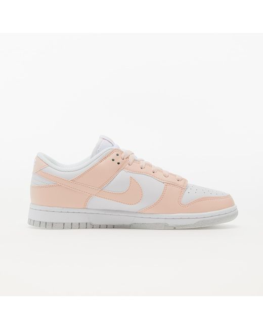 W dunk low next nature white/ pale coral di Nike in Pink