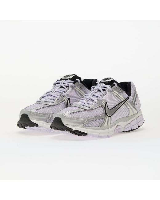Sneakers W Zoom Vomero 5 M Barely Grape/ Metallic-Photon Dust Eur di Nike in White