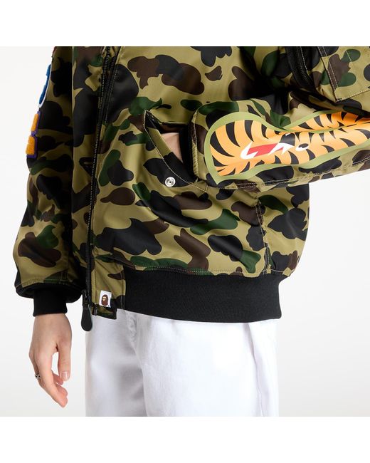 Giacca 1St Camo Shark Ma-1 Jacket di A Bathing Ape in Green