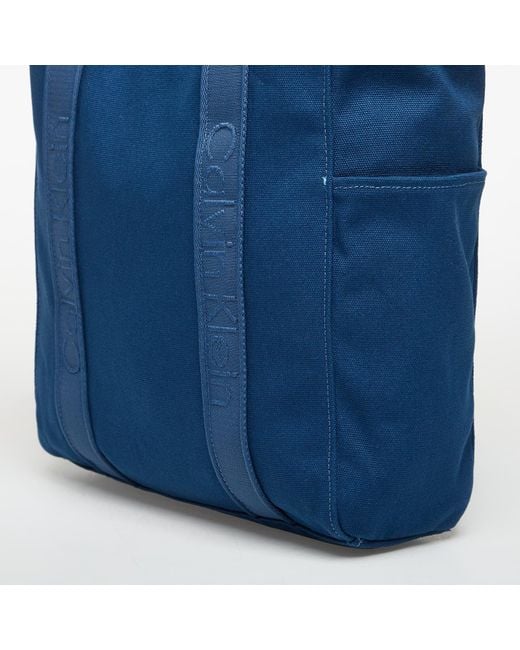 Borsa Webbing Strap Canvas di Calvin Klein in Blue