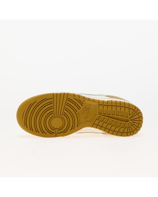 Dunk low retro bronzine/ coconut milk-saturn gold-sail di Nike in Metallic da Uomo