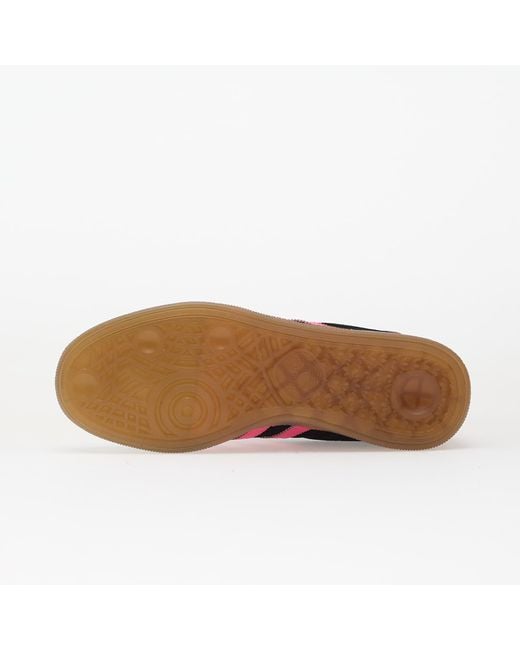 Sneakers Adidas Muenchen W Core/ Lucid/ Gum5 Eur di Adidas Originals in Red
