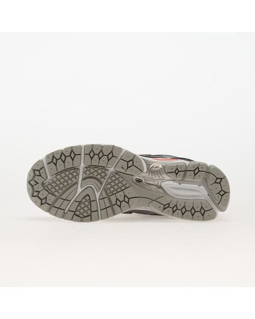 Sneakers 1906 Eur di New Balance in Gray