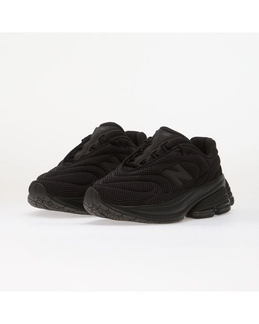 New Balance Sneakers 5030/ Metallic Eur in het Black