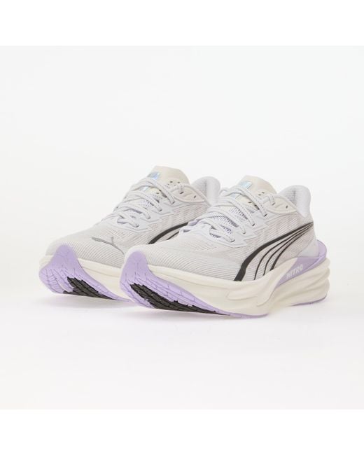 Sneakers Deviate Nitro 4 Light di PUMA in White