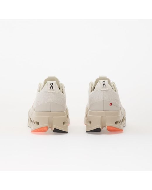 Sneakers W Cloudsurfer Max Ivory/ Salm Eur di On Shoes in White