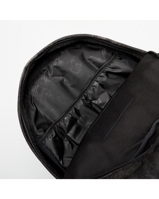 Zaino Right Pack Expression di Jansport in Black