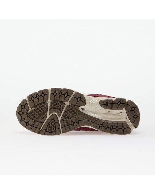 New Balance Purple Sneakers 2002R
