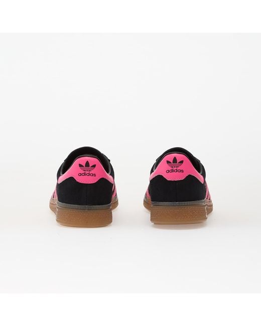 Sneakers Adidas Muenchen W Core/ Lucid/ Gum5 Eur di Adidas Originals in Red
