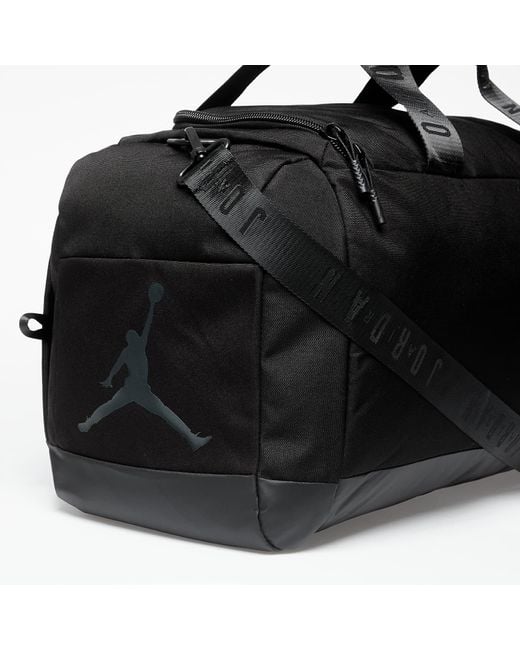 Jam Velocity Duffle Bag M di Nike in Black