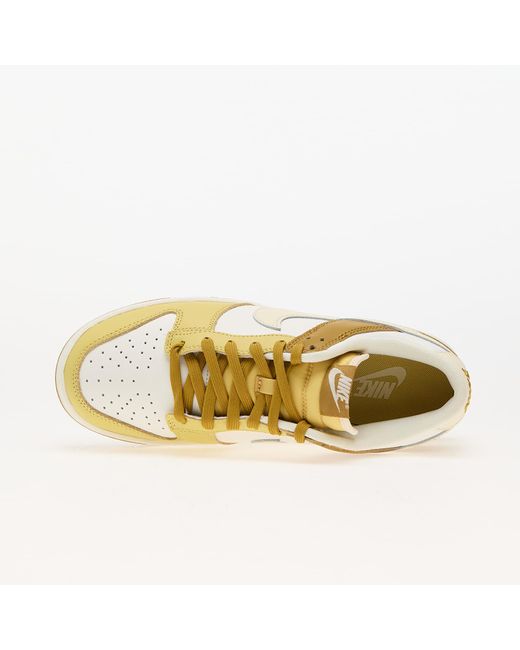 Dunk low retro bronzine/ coconut milk-saturn gold-sail di Nike in Metallic da Uomo