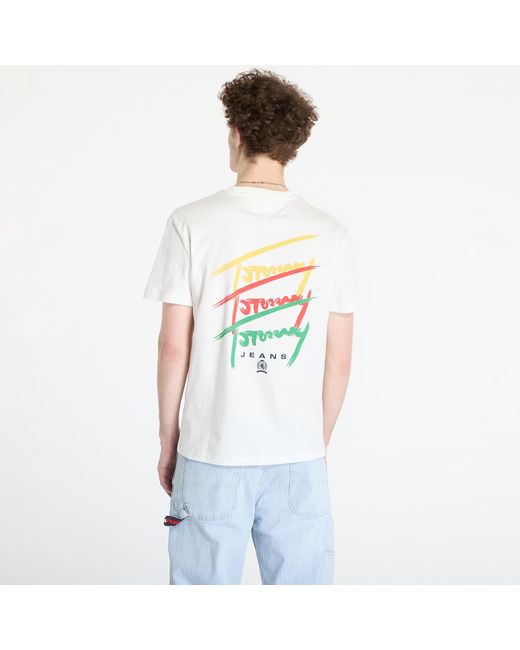 Maglietta Tommy Jeans Regular Twisted Sign Tee di Tommy Hilfiger in White da Uomo