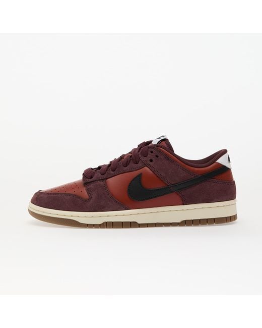 Sneakers Dunk Low Retro Se Mars Stone/ -Burgundy Crush-Coconut Milk-Gum Dk di Nike in Brown da Uomo