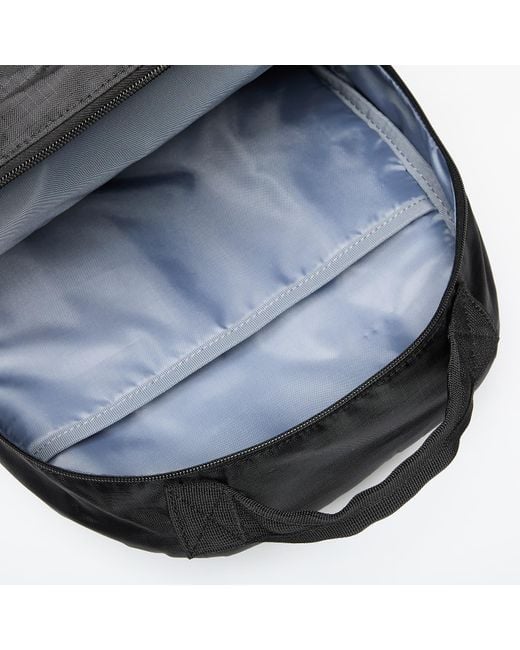 Essential Backpack di New Balance in Black