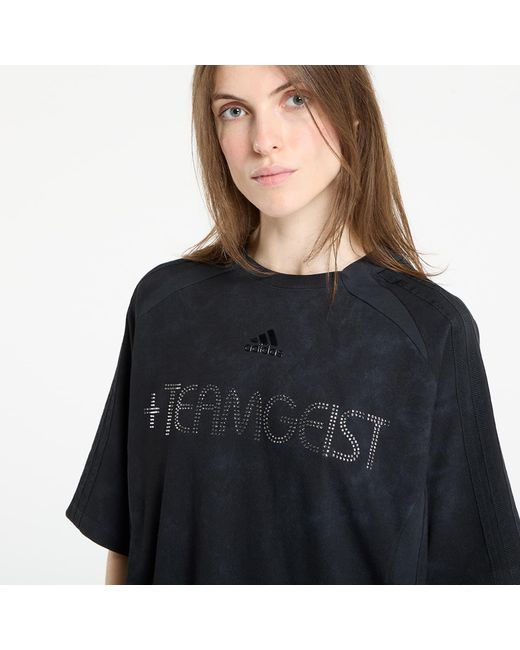 Maglietta Adidas Adilenium Season 4 Teamgeist Washed Rhinestone T-Shirt di Adidas Originals in Black