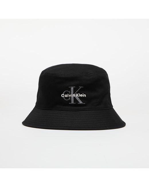 Jeans Monologo Embroidery Bucket di Calvin Klein in Black