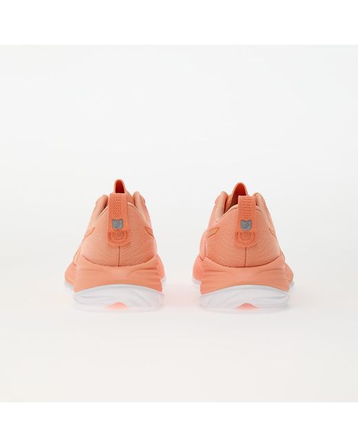 Sneakers Gel-Cumulus 27 Lite-Show Lite-Show/ Mojave Eur di Asics in Pink