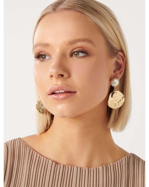 Forever New Natural Signature Alegra Textured Pearl Disc Earrings