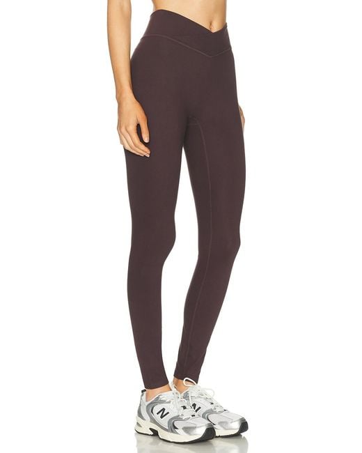437 Brown The V Legging