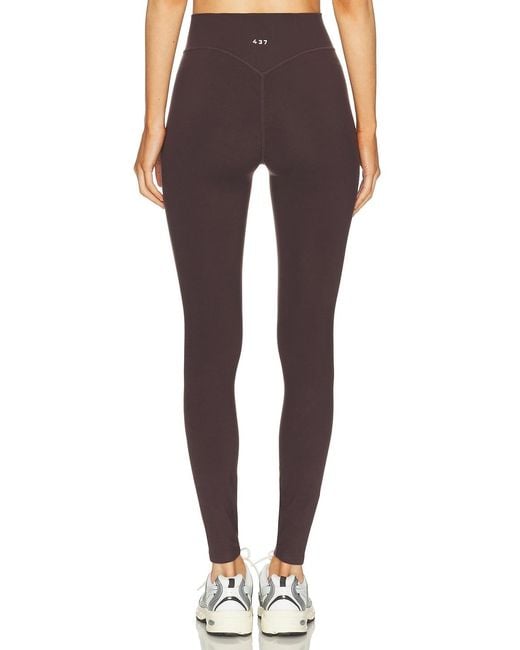 437 Brown The V Legging