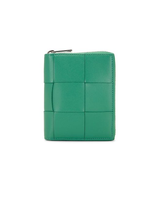 Bottega Veneta Cassette Compact Zip Around Wallet in Green for Men | Lyst