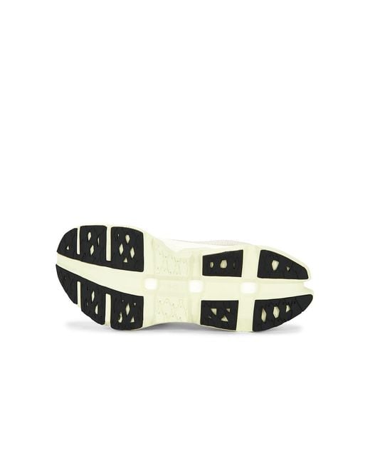 On Shoes White Cloudmster 3 Hyper for men