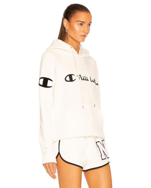 Nili Lotan X Champion Hoodie in White | Lyst