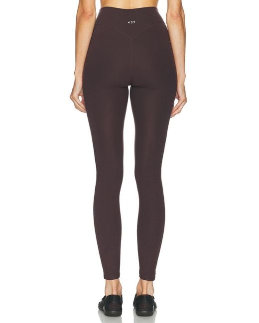 437 Brown The Essentials Legging