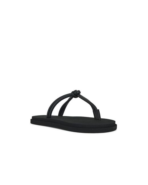 Emme Parsons Black Knot Pool Slide