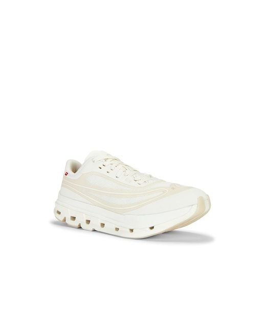 On Shoes White Cloudflow 5 Ad for men