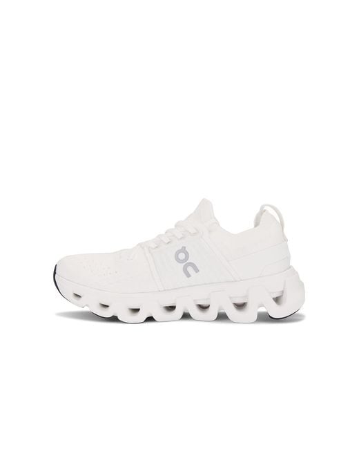 On Shoes White Cloudswift 4 Sneaker