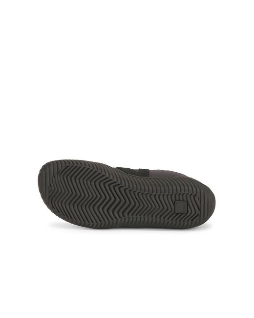 Veja Black Jitsu for men