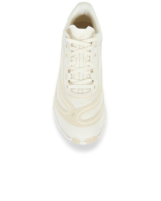 On Shoes White Cloudflow 5 Ad for men