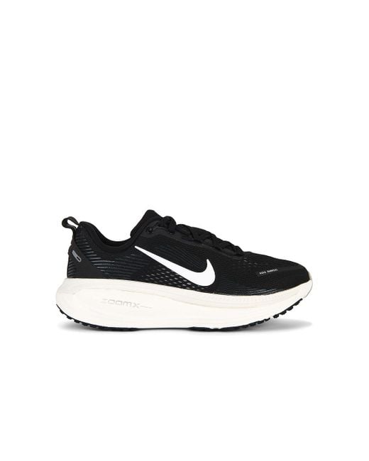 Nike Black Vomero 18 Sneaker