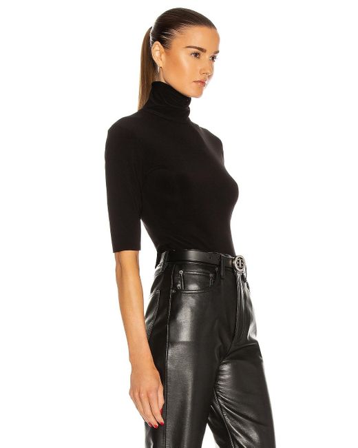 Norma Kamali Slim Fit Short Sleeve 