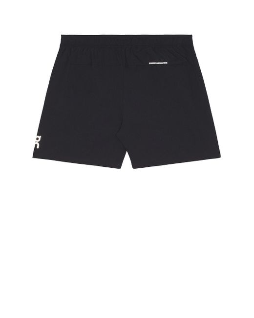 On Shoes Black 5 Core Shorts for men