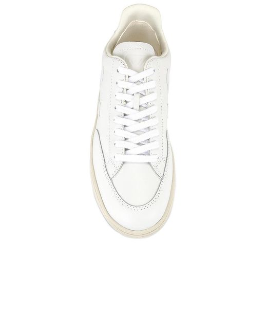 Veja White V-12 for men