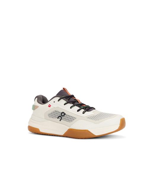 On Shoes White X Z5 The Roger Advantage Sneaker for men