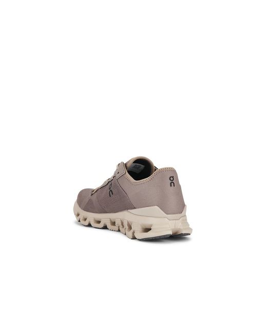 On Shoes Brown Cloud X 4 Ad for men