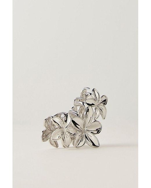 Free People Natural Eve Metal Flower Claw