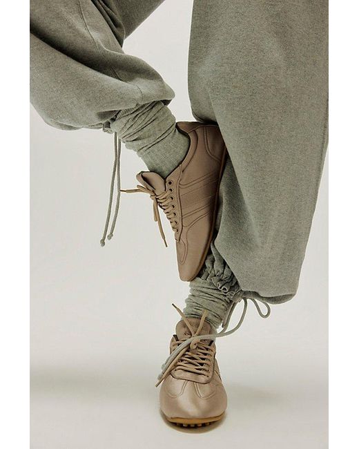 Alohas Natural Tb.69 Rife Sheen Sneakers