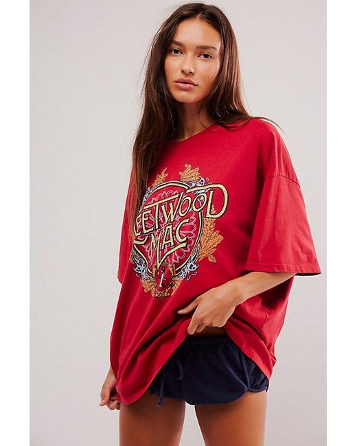 Daydreamer Red Fleetwood Mac Flower Tee