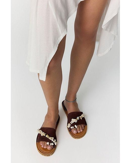 free-est Natural Treasures Toe Ring Sandals
