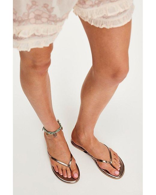 Solei Sea White Around Town Flip Flops By