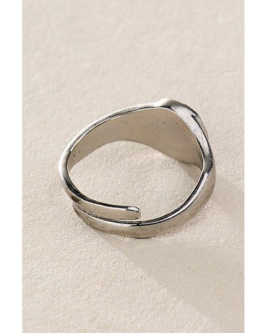 Free People Natural Heart Eyes Toe Ring