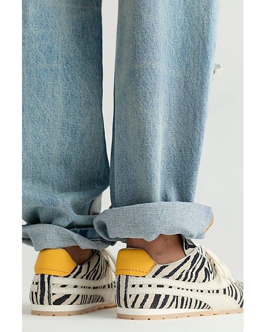 ONCEPT Blue Essex Sneakers