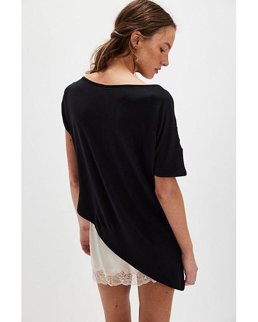 Sunday Market Black Sideline Tee By